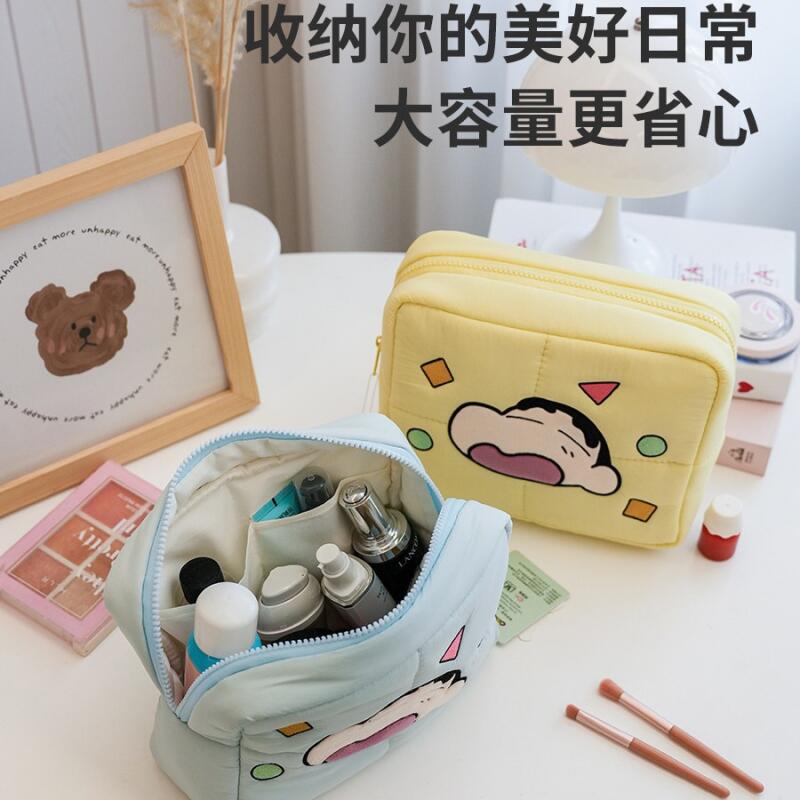Crayon Shin-Chan Puffy Cosmeti - đánh giá và giá Travel Accessories For Japan Trip